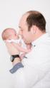 Ergebnisbild Vater mit Baby